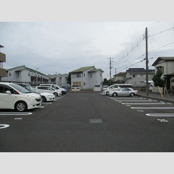 コモンシティハイツI101号室 敷地内駐車場