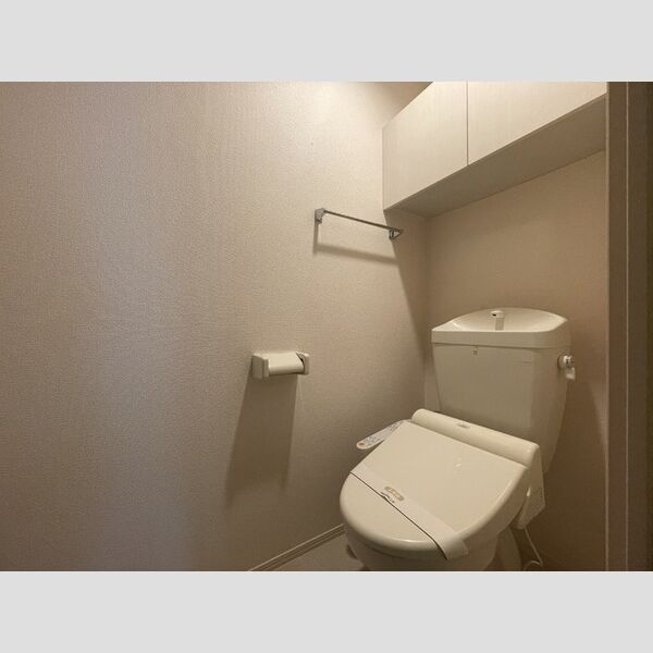 ミキハイツ101号室 温水洗浄暖房便座