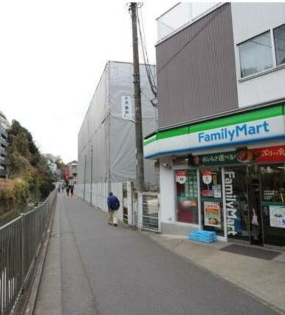 Ｂｅｒｒｙ　Ｈｉｌｌ　生田001A号室 ファミリーマート生田駅東店