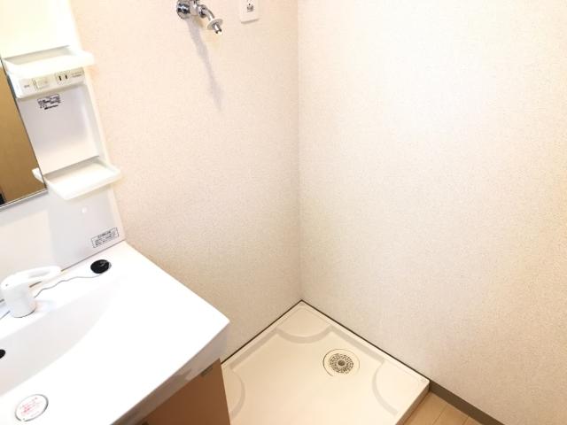 Ｂａｇｕｓ　Ｔｉｍｅ　Ｋ．Ｉ105号室 洗濯機置場