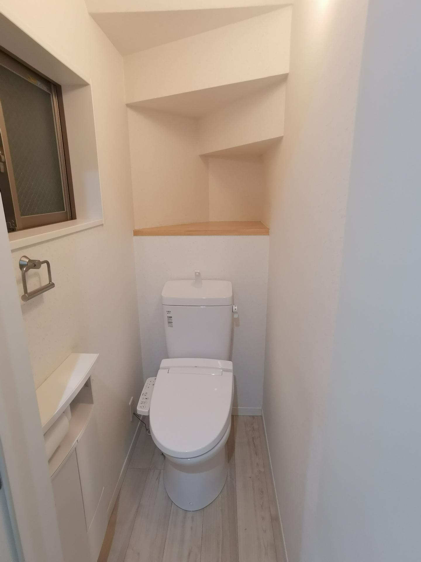 足立区六月2丁目戸建 トイレ