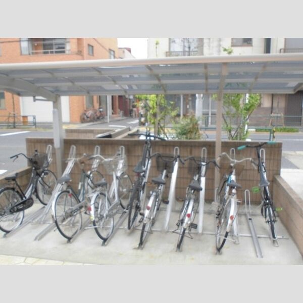 Forest Hill206号室 駐輪場