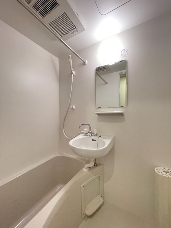 オーシャンハイツ浅草2階 同建物別部屋の参考画像