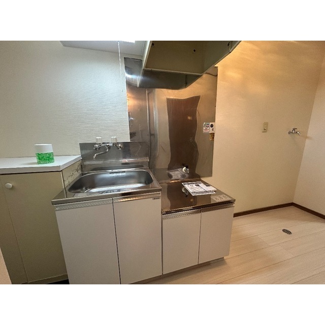 鈴木ハイム106号室 キッチン