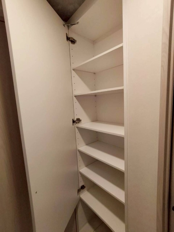 Fons Lucis Izumi1階 シューズボックス