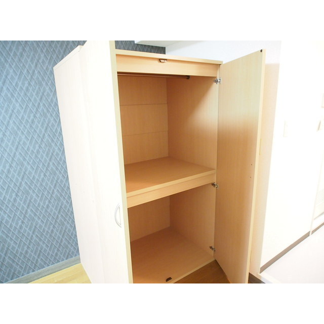 ローズマンション代々木上原 大きめ収納！