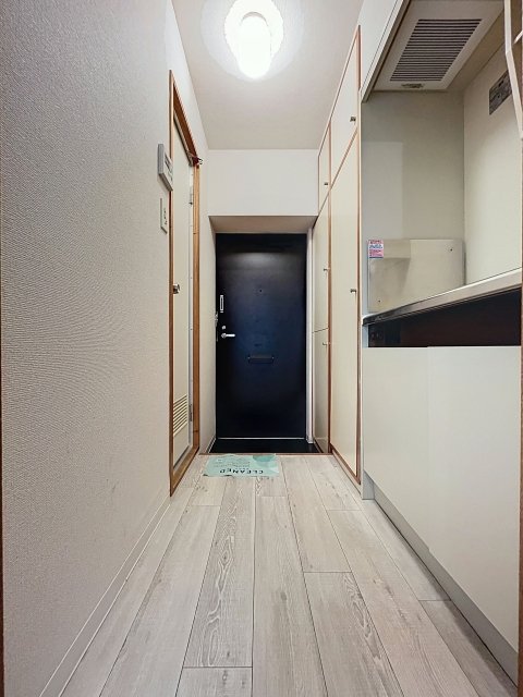 ＫＩＫビル 玄関