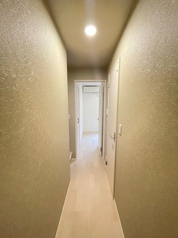 FAIR町屋101号室 玄関