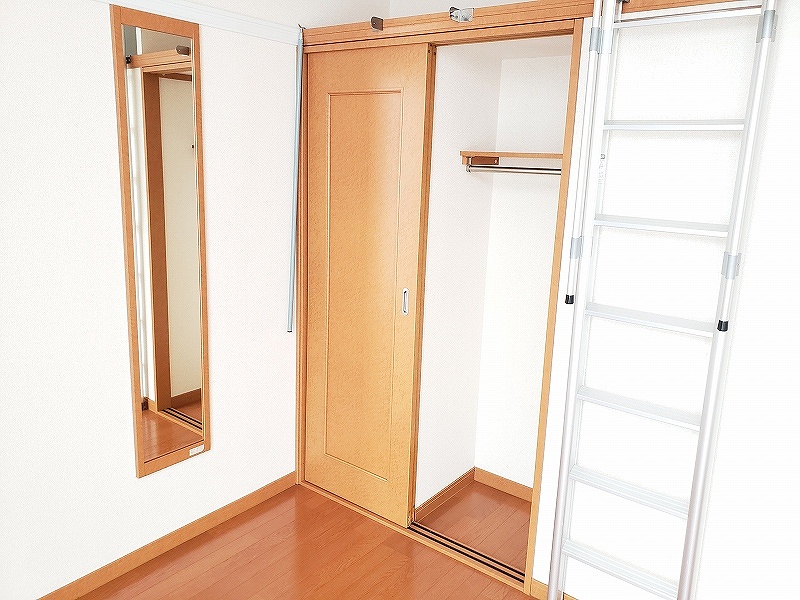 レオパレスＮＡＧＡＫＵＲＡⅡ101号室 内観