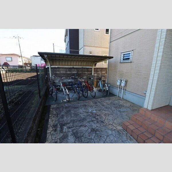 サンク　モンタニア　B棟 周辺