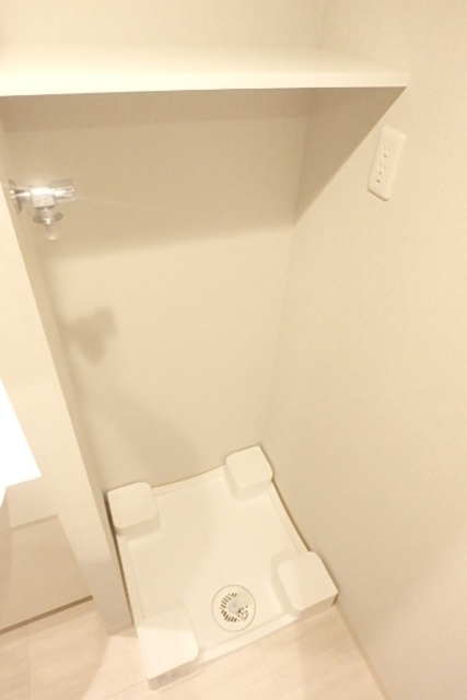 グランド・ガーラ川崎西口9階 室内洗濯機置場