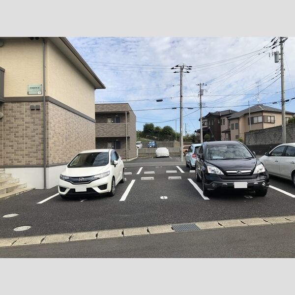 エスパス 駐車場