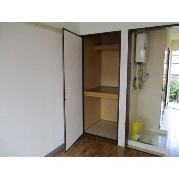 ドゥエル国立 収納