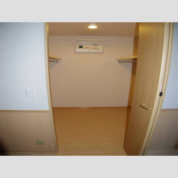 彩の家(あかりのいえ) (101)ウォークインクローゼット