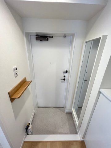 トレセリア横山1006号室 玄関