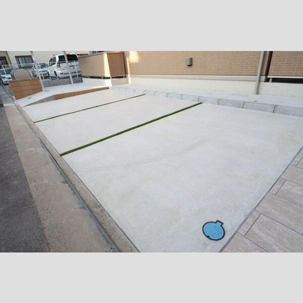 ラグナ　ヴィラ 駐車場