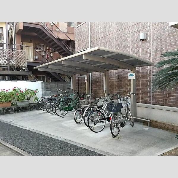 番匠参番館104号室 駐輪場