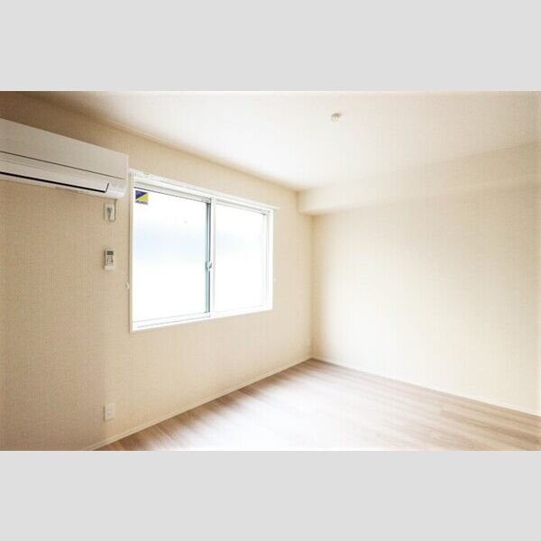 ルガーセグーロ　LugarSeguro103号室 洋室