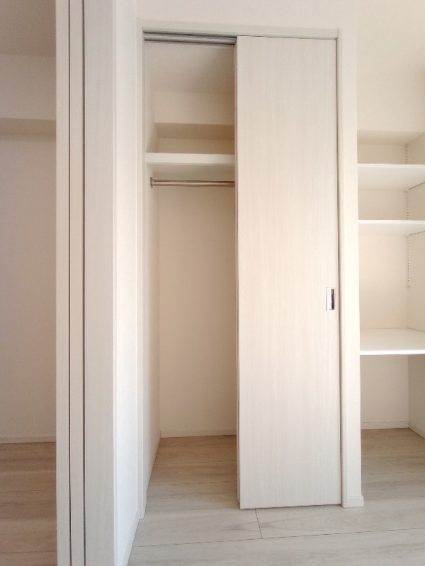 クレイシアIDZ祐天寺9階 収納