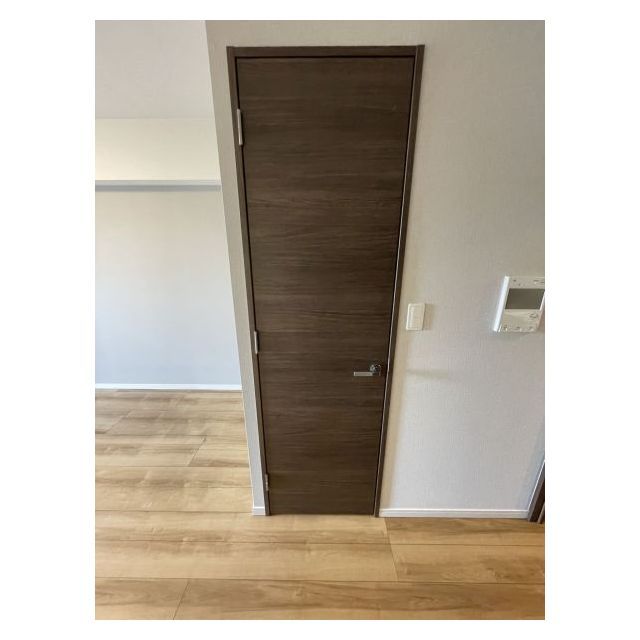 ルクレ高円寺アジールコート0406号室 ウォークインクローゼット