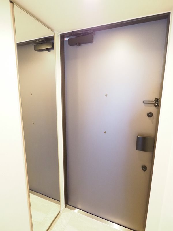 クロスレジデンス日本橋本町12階 玄関