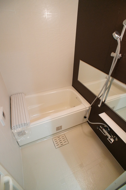 グリシーヌ・ユイット コンパクトで使いやすいお風呂です