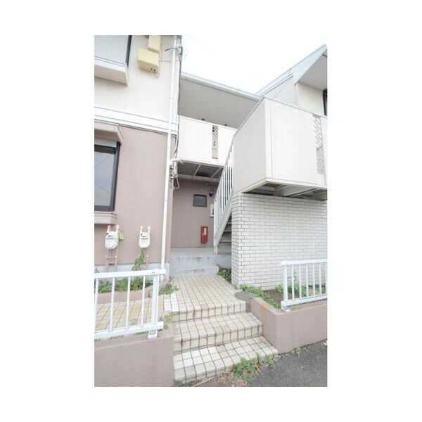 グランドール・深大 エントランス