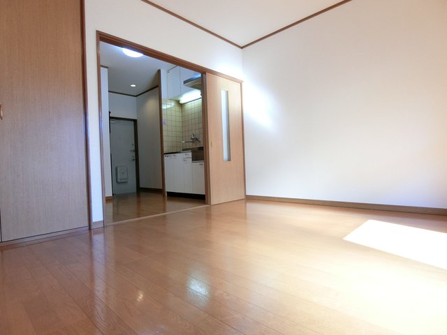 ドミール鷹ノ台 リビング