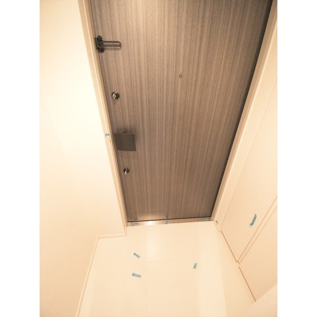 ラクレイス横濱関内0511号室 玄関