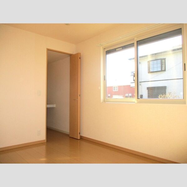 ラ・レアール・パス103号室 洋室