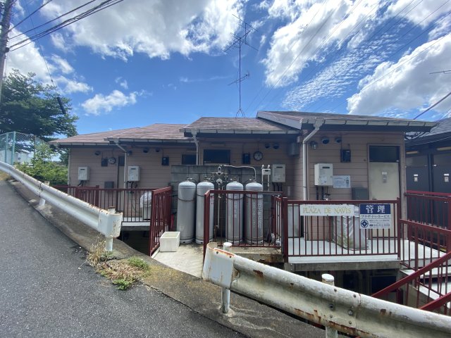 プラザ・ドゥ・ネービスの外観画像