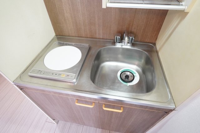 ロイヤルレゾン2階 1口IHコンロ