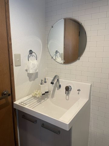 長房町ガレージハウス 洗面