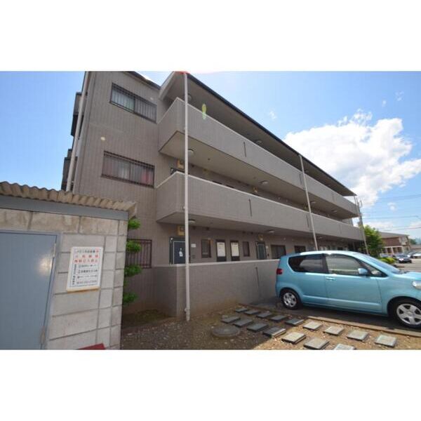 ウィスタリアガーデン106号室 外観