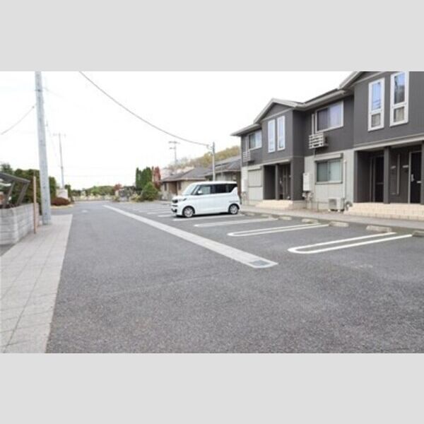 グリーンフォレスト　H103号室 駐車場