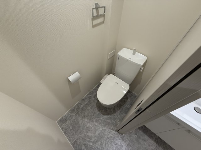 Ｍｉｌｅｓｔｏｎｅ　Ｓａｓａｚｕｋａ0203号室 トイレ