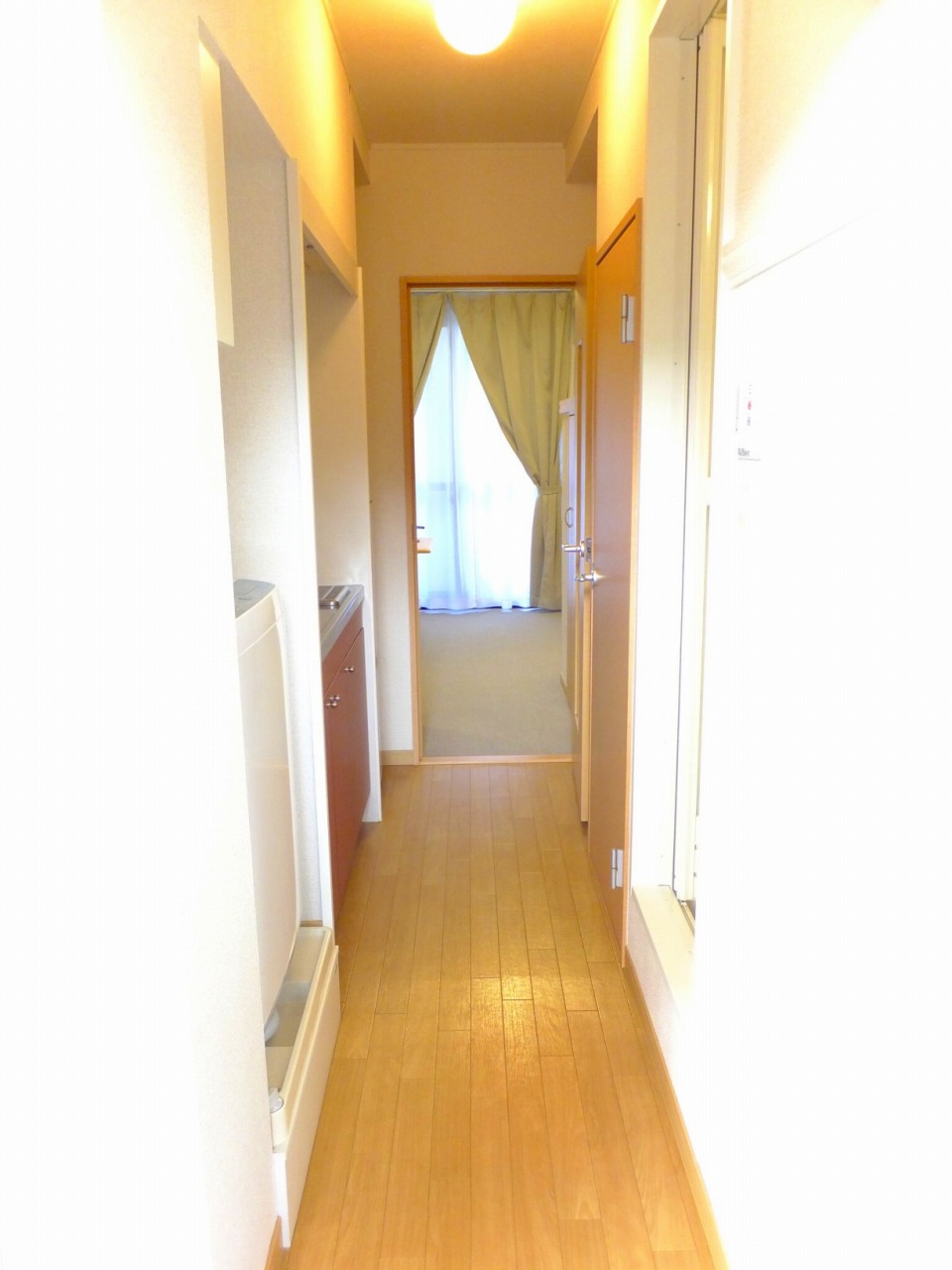 レオパレスＹＵＳＨＩＮ 玄関