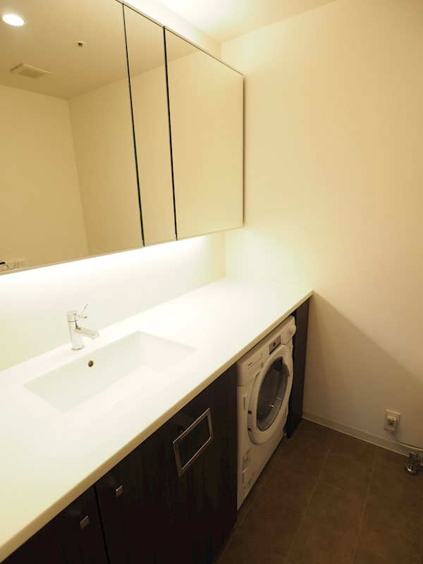 Ｇａｒｄｅｎ　Ｉ’ｌｌ　Ｙｏｔｓｕｙａ10階 洗面