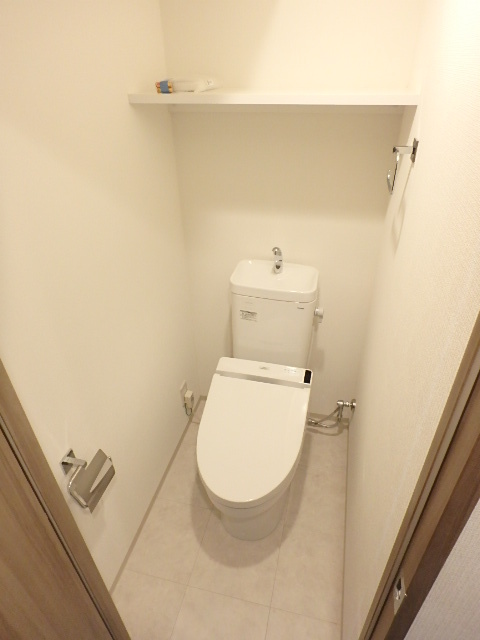 グランド・ガーラ立川 ゆったりとした空間のトイレです