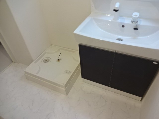 アリュール302号室 洗濯機置場