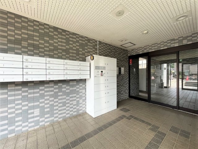 ヴィブレ梶ヶ谷2階 エントランス