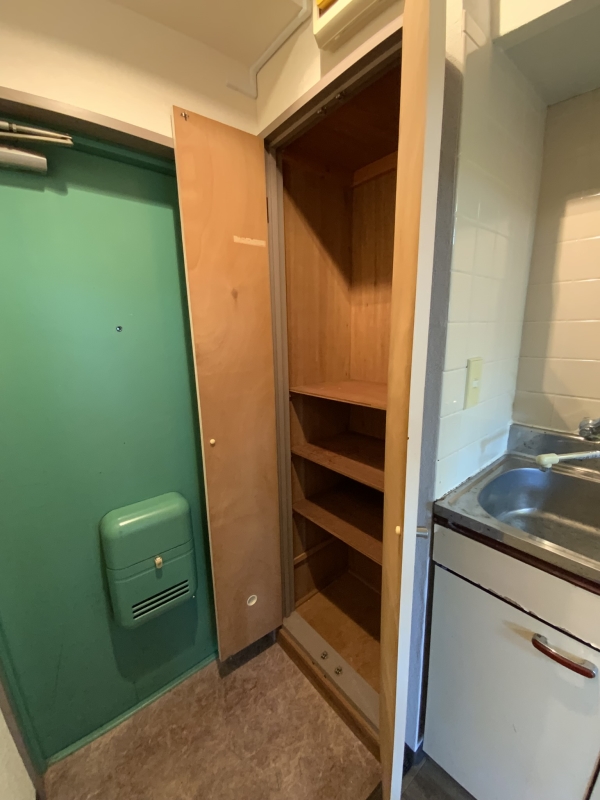 エレガンス六浦3階 玄関