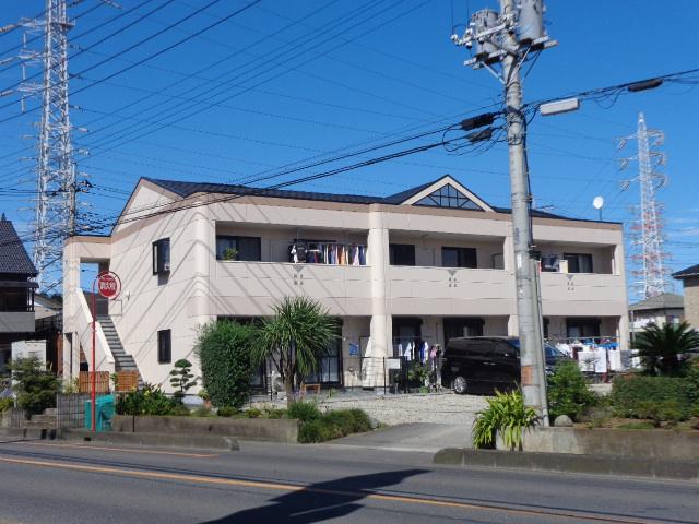 イル・プティット203号室 外観写真（昼）