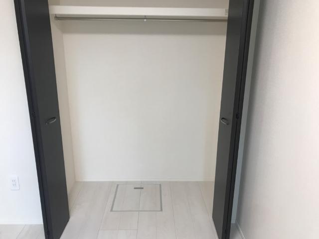 セレーノ102号室 収納