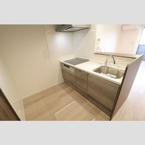 アニヴェルセル103号室 対面式システムキッチン