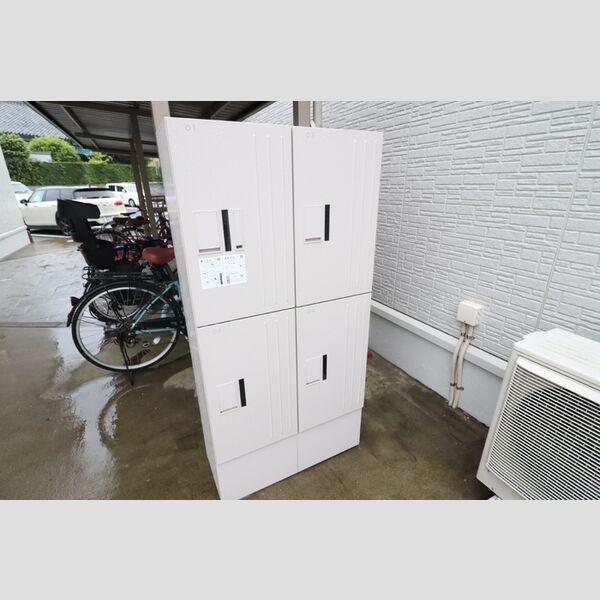 ヴェルデソーレ　A 宅配ボックス