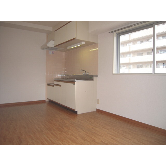 ウィングス竹ノ塚 リビング