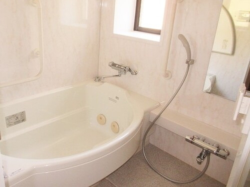 グランドステージ海岸通り3階 浴室