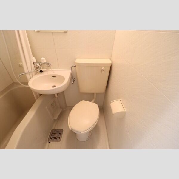 コンフォール小泉210号室 トイレ