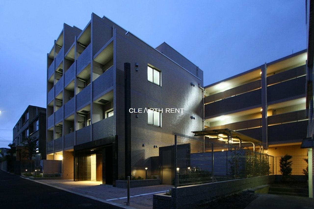 コンシェリア笹塚 ＴＥＲＲＡＣＥ 気品と存在感を醸し出す重厚感のある外観